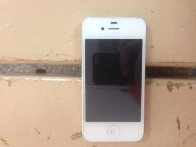 Лот: 5662391. Фото: 1. IPhone 4. Смартфоны