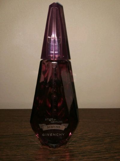 Лот: 12308450. Фото: 1. Духи Givenchy Ange ou Demon le... Женская парфюмерия