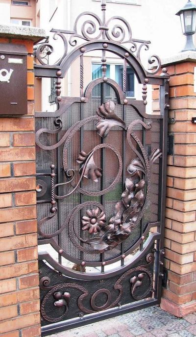 Лот: 15022359. Фото: 1. Калитка с коваными элементами. Другое (сварка и резка)