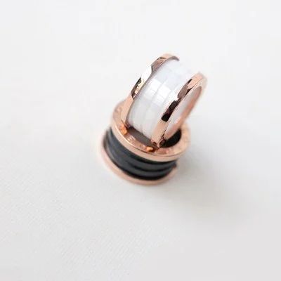 Лот: 4762878. Фото: 1. Кольцо Bvlgari 18 размер. Кольца, перстни