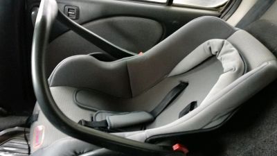 Лот: 10963381. Фото: 1. Автолюлька 0+. Детские автокресла