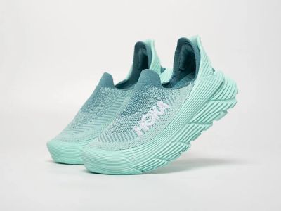 Лот: 21775151. Фото: 1. Кроссовки Hoka Restore TC. Кеды, кроссовки, слипоны