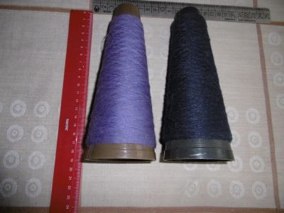 Лот: 12603384. Фото: 1. Две бобины ткацких ниток ( неполные... Ткани, нитки, пряжа