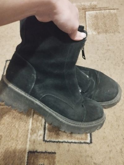 Лот: 25889965. Фото: 1. Зимние женские ботинки. Кеды, кроссовки, слипоны