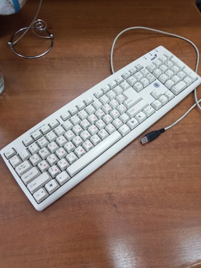 Лот: 15098092. Фото: 1. Клавиатура Genius. Клавиатуры и мыши