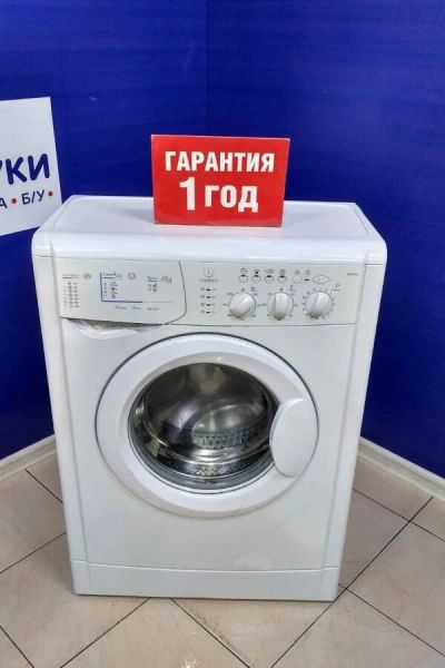Лот: 16221052. Фото: 1. Стиральная машина indesit wisl... Стиральные машины