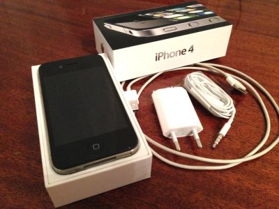 Лот: 5809803. Фото: 1. iPhone 4 8Gb. Смартфоны