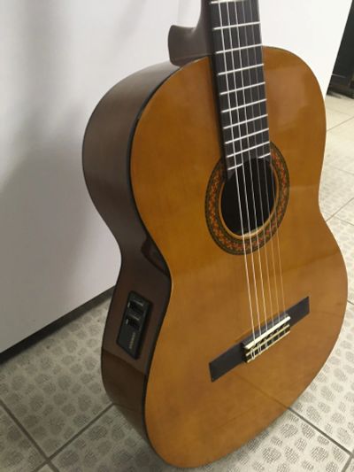 Лот: 16742302. Фото: 1. Гитара со звукоснимателем Yamaha... Гитары