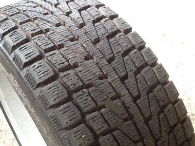 Лот: 4439407. Фото: 1. Yokohama ice guard 205 50 R16... Шины