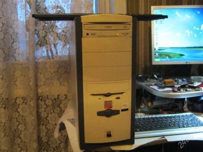 Лот: 2388062. Фото: 1. Системник Pentium 1,8. Компьютеры в сборе