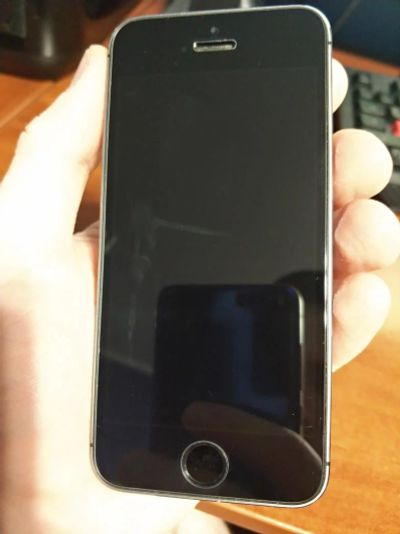 Лот: 11406177. Фото: 1. Смартфон Apple iPhone 5S 16 Gb... Смартфоны