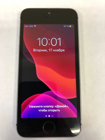 Лот: 16846650. Фото: 1. Продам Iphone SE на 32Gb РСТ. Смартфоны