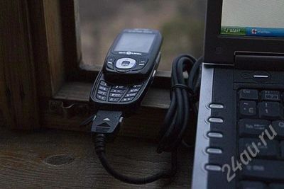 Лот: 663024. Фото: 1. Телефон СкайЛинк: Ubiquam U-300... Кнопочные мобильные телефоны