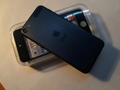 Лот: 6830035. Фото: 1. Apple iPod touch 5 32Gb. Плееры