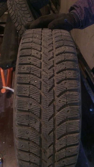 Лот: 3349235. Фото: 1. Bridgestone Ice criuser 185/70... Шины