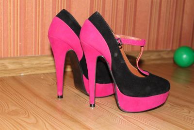 Лот: 3222302. Фото: 1. туфли на 35 р-р. Туфли