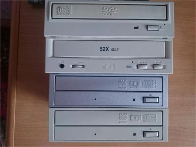 Лот: 9141212. Фото: 1. Приводы DVD+-RW Toshiba, Sony... Приводы CD, DVD, BR, FDD