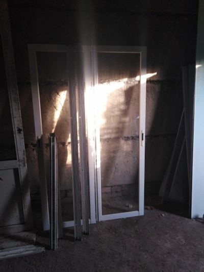 Лот: 18010240. Фото: 1. Окно с раздвижными створками с... Другое (двери, окна, фурнитура)