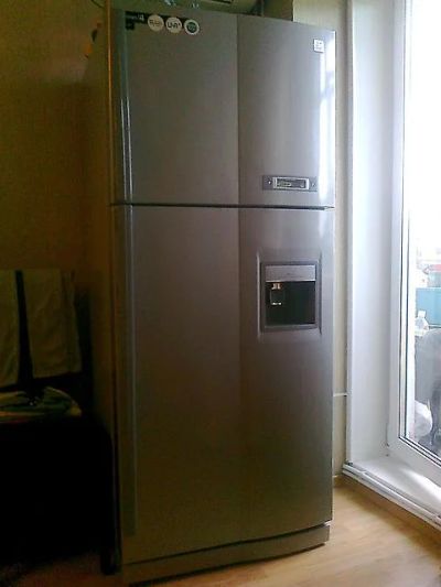 Лот: 6996869. Фото: 1. холодильник Daewoo FR-590 NW. Холодильники, морозильные камеры
