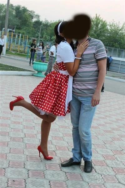 Лот: 2321712. Фото: 1. Выпускное платье. Платья