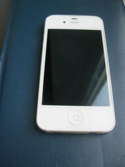 Лот: 5087919. Фото: 1. Apple iPhone 4s 16 Gb White (РСТ... Смартфоны