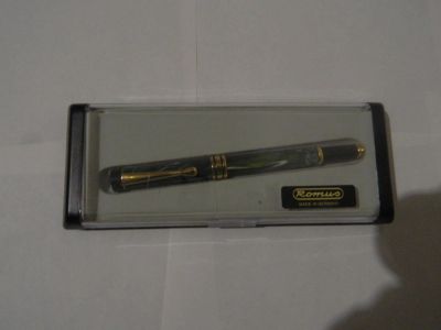 Лот: 9397418. Фото: 1. Новая перьевая ручка ROMUS (made... Ручки шариковые, перьевые
