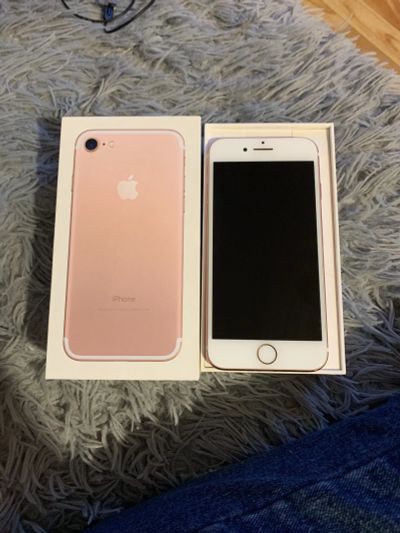 Лот: 15747847. Фото: 1. iPhone 7. Смартфоны
