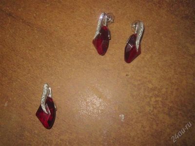 Лот: 894866. Фото: 1. Серьги Avon (эйвон). Другое (красота и здоровье)