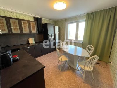 Лот: 21560656. Фото: 1. Продам 3-комн. кв. 79.5 кв.м... Квартиры, студии
