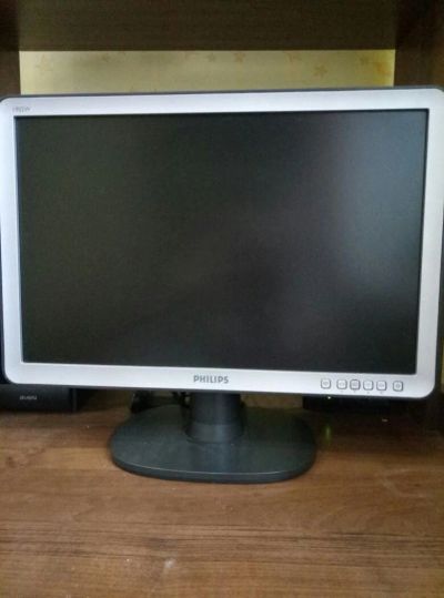 Лот: 8942069. Фото: 1. Широкоформатный ЖК монитор Philips... ЖК-мониторы