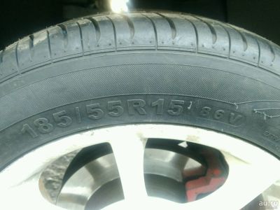 Лот: 13359345. Фото: 1. Шины 185/55 R15 (ездили 1 месяц... Шины