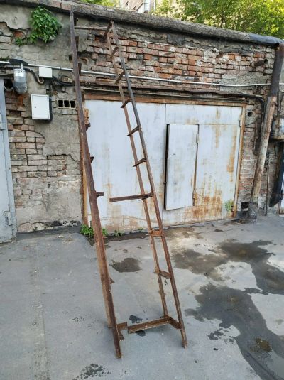 Лот: 20581822. Фото: 1. Продам металлическую лестницу. Лестницы, перила, балясины