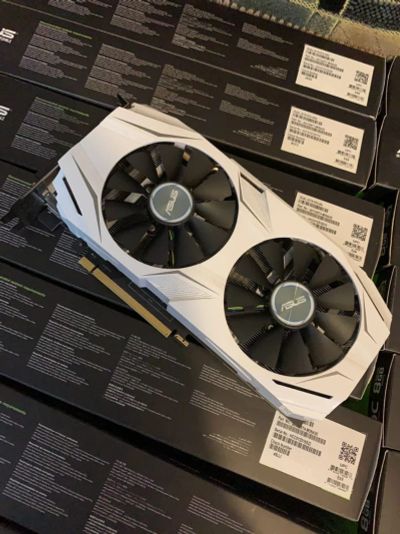 Лот: 15135731. Фото: 1. Видеокарта ASUS GeForce GTX1070... Видеокарты