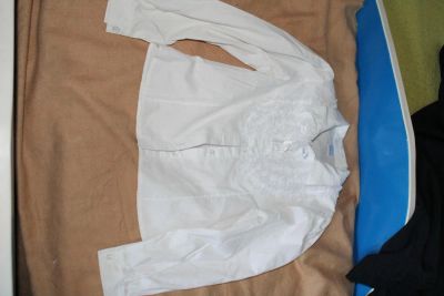 Лот: 7761903. Фото: 1. блузка на девочку р-р-32. Рубашки, блузки, водолазки