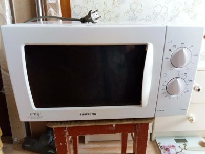 Лот: 11509914. Фото: 1. Микроволновая печь Samsung гриль... Микроволновки, мини-печи
