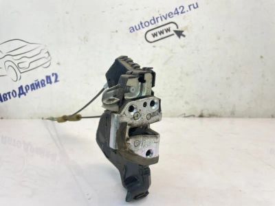 Лот: 25065043. Фото: 1. замок двери toyota corolla ZRE151L. Двигатель и элементы двигателя