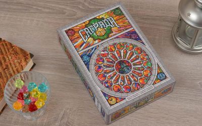 Лот: 12720050. Фото: 1. Crowd Games: Саграда (Sagrada). Настольные игры, карты
