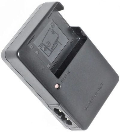 Лот: 16010884. Фото: 1. Зарядное устройство Casio BC-81L... Другое (аксессуары, расходные материалы)