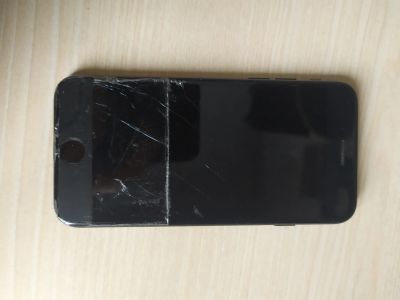 Лот: 18737649. Фото: 1. Iphone 7 32 gb. Чехлы, бамперы