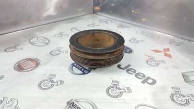Лот: 23591092. Фото: 1. Шкив коленвала Mazda Titan FE... Двигатель и элементы двигателя