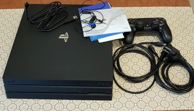 Лот: 18193207. Фото: 1. Sony Playstation 4 Pro. Игровые приставки, консоли