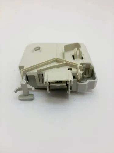 Лот: 21370042. Фото: 1. Блокировка люка BOSCH 613070. Запчасти для стиральных и посудомоечных машин