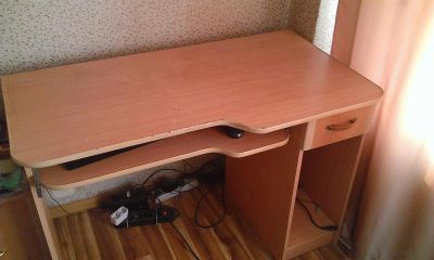 Лот: 3044443. Фото: 1. Компьютерный стол. Отдам бесплатно... Другое (офисная мебель и домашние кабинеты)