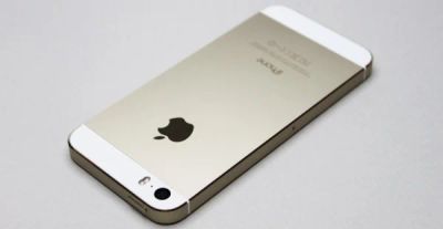 Лот: 6810560. Фото: 1. Apple iPhone 5S 16 Гб серебристый. Смартфоны