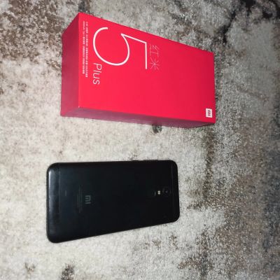 Лот: 15868867. Фото: 1. Xiaomi Redmi 5 Plus 4/64 Black. Смартфоны