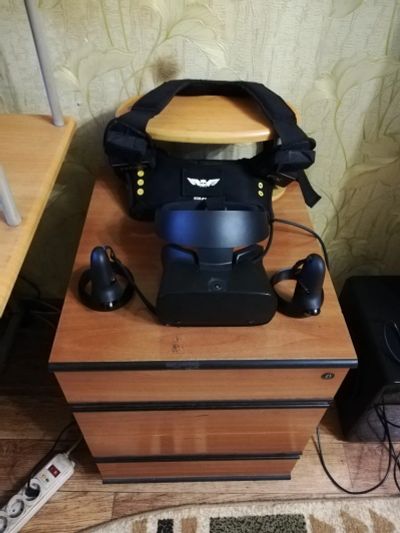 Лот: 16323987. Фото: 1. Oculus rift- S. Очки, шлемы виртуальной реальности