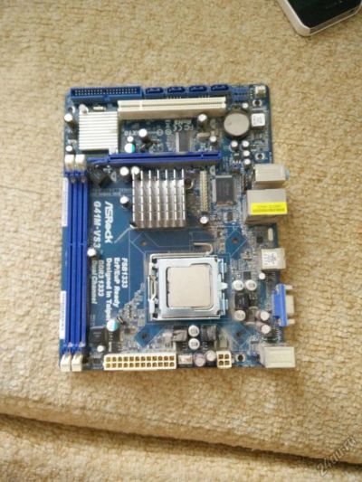 Лот: 5964556. Фото: 1. Материнская плата ASRock G41M-VS3... Материнские платы