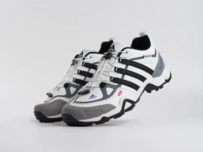 Лот: 25090023. Фото: 1. Кроссовки Adidas Terrex. Кеды, кроссовки, слипоны
