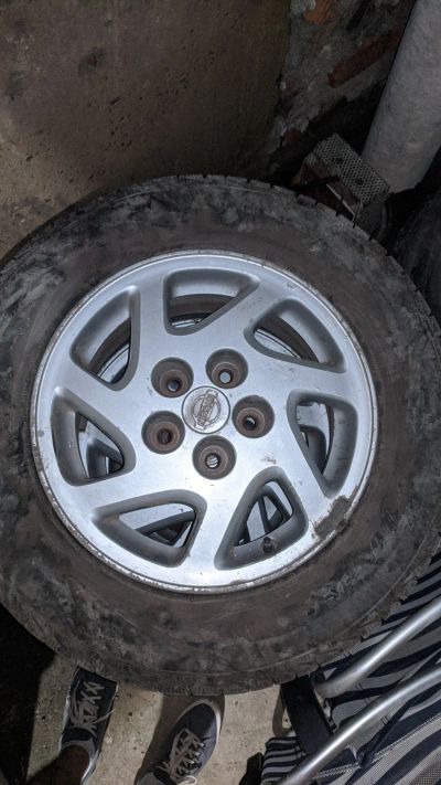 Лот: 16259018. Фото: 1. колёса nissan на зиме. Шины