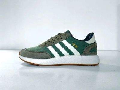 Лот: 19638911. Фото: 1. Кроссовки Adidas Iniki Runner... Кеды, кроссовки, слипоны
